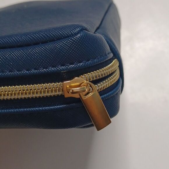 GRAFF KOREAN AIR FIRST CLASS POUCH - Picture 3 of 9